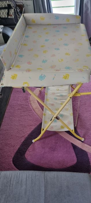 Повивалник с вградена вана за къпане + сет играчки и камера ПОДАРЪК