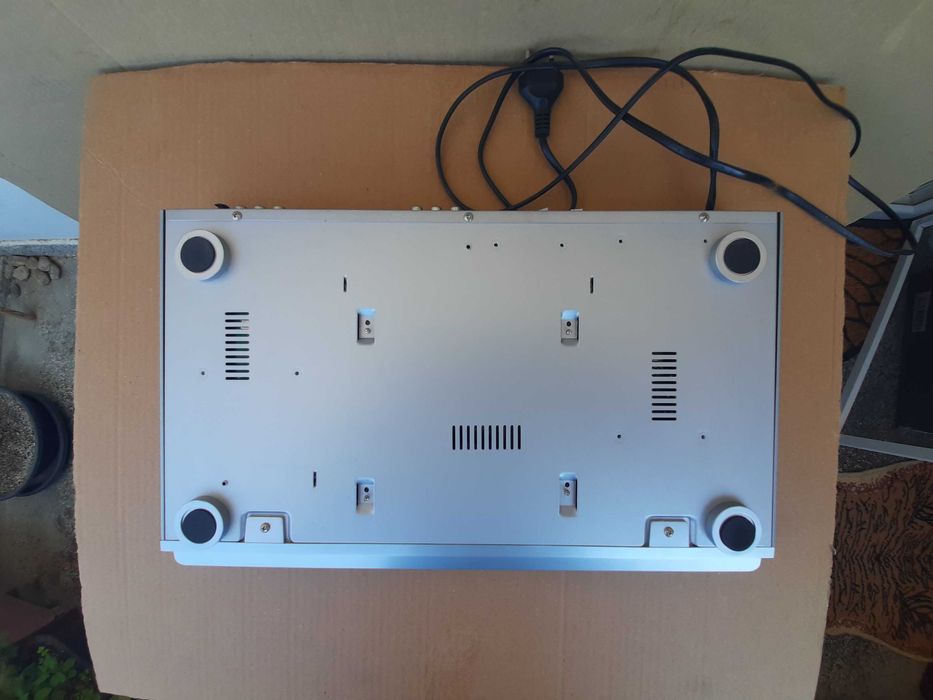 DVD плейър NEO дискове видео касети