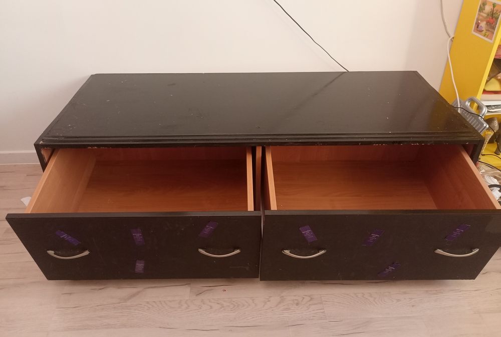 Продам тумбу в отличном состоянии