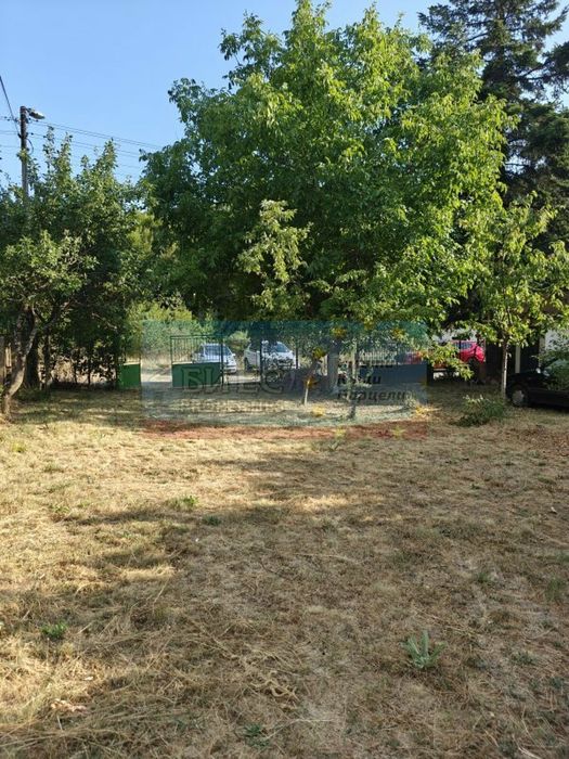 Продажба Къща гр. Перник - с. Боснек 100m²