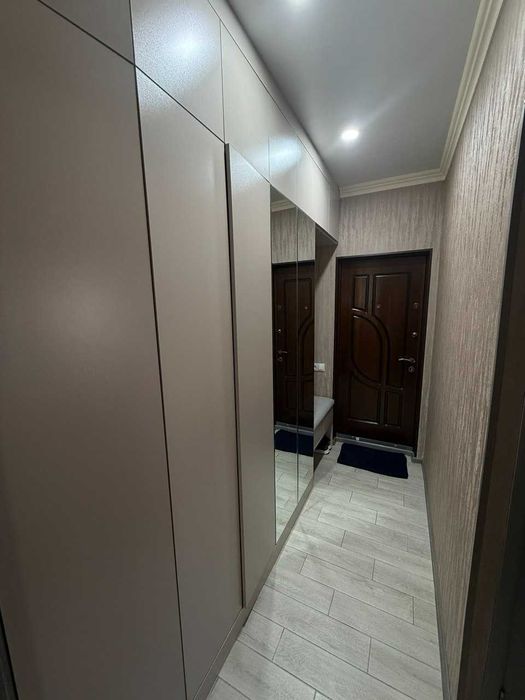 Сдаётся 1 переделанная (в 2) комнатную квартиру на Юнусабад 6