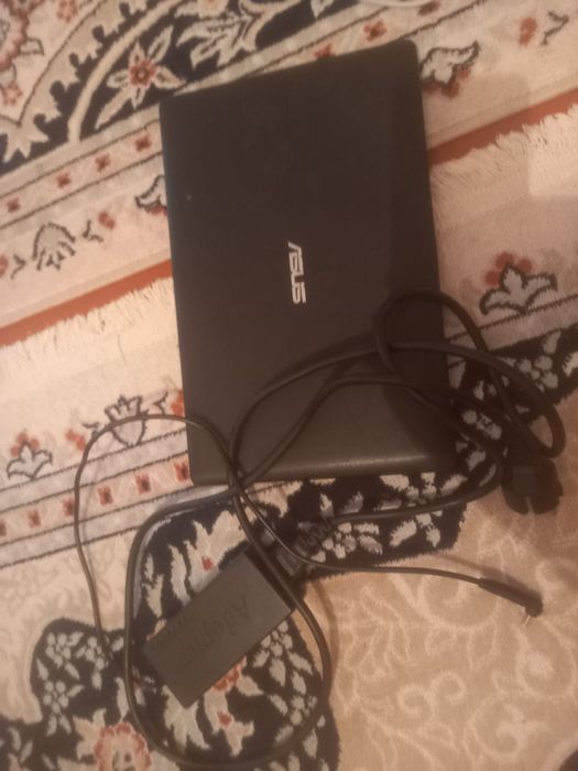 Продам ноутбук 30000тг