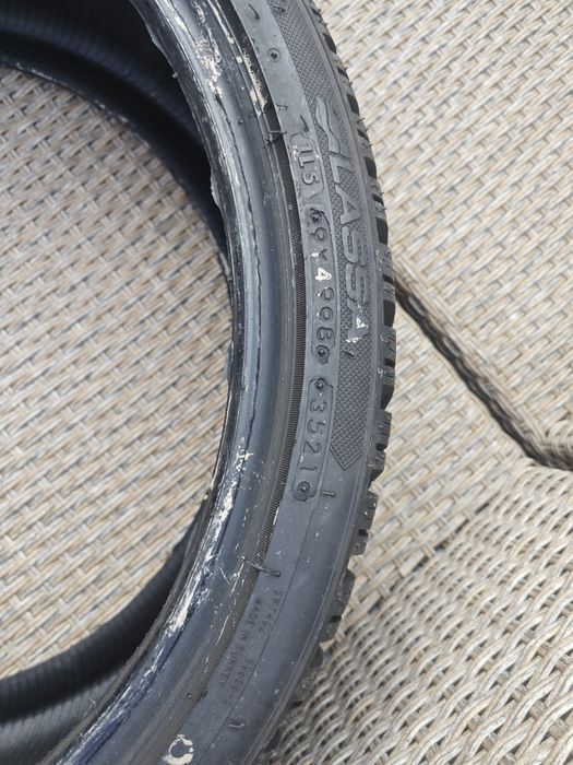 Гуми 235/35/19 lassa