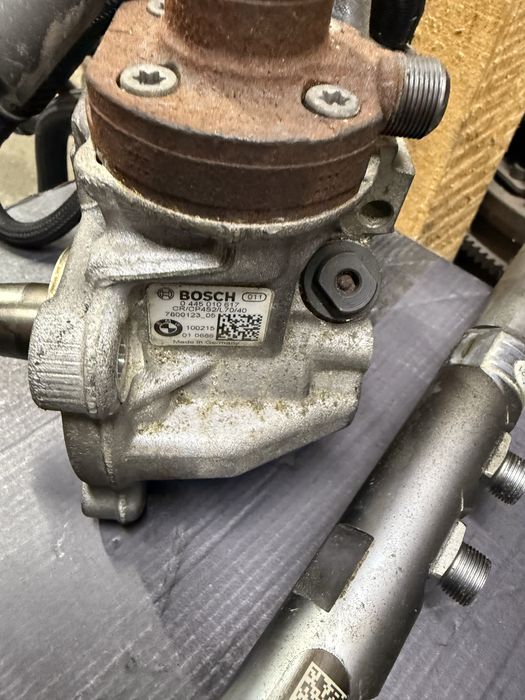 Pompa injectie bmw 3.0d 4.0d n57 rampa injectoare bmw n57 3.0d 4.0d
