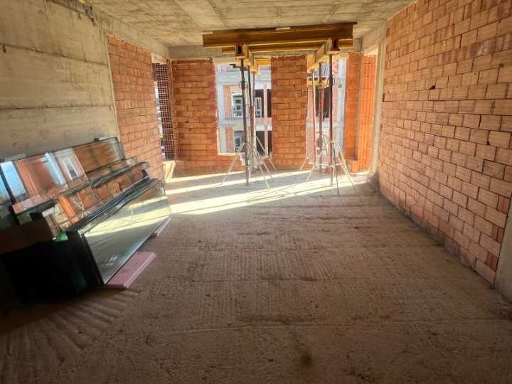 Тристаен апартамент в Остромила 105 кв.м.