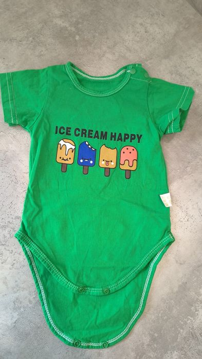 Продам детские вещи