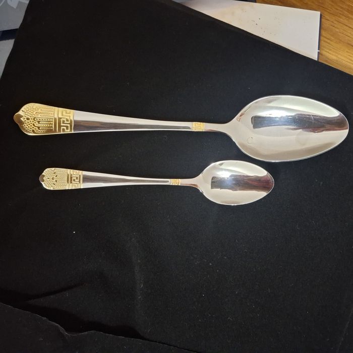 Столовые приборы