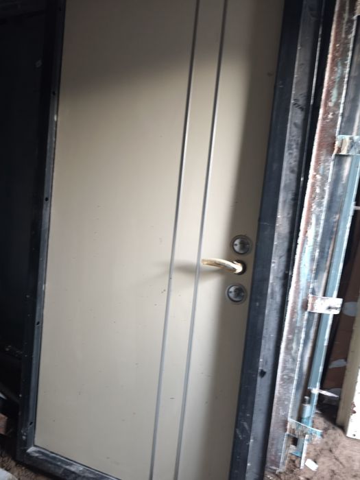 Железная дверь турецкая