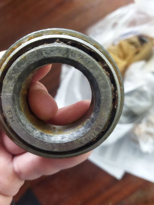 Продам подшипники.