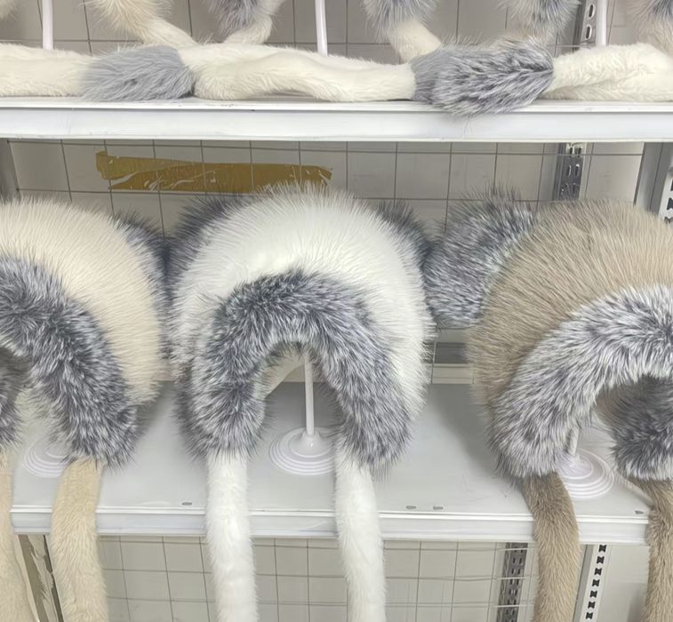 Продам шапку есть 2 расцветки