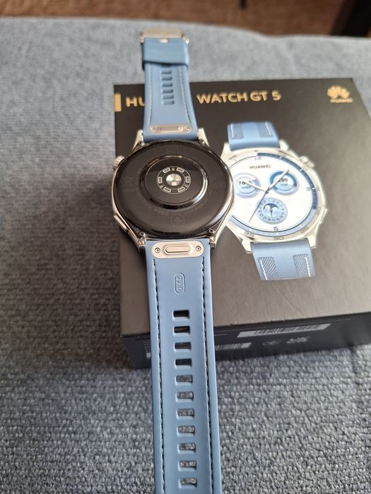 Huawei Watch GT5 46mm гаранция до 11.2026