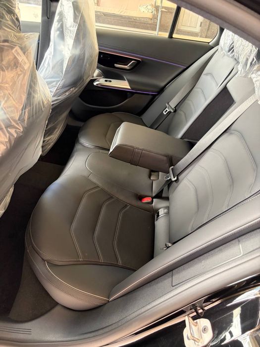 Mercedes-Benz E300 w214