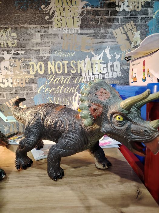 Игрушки Динозавры