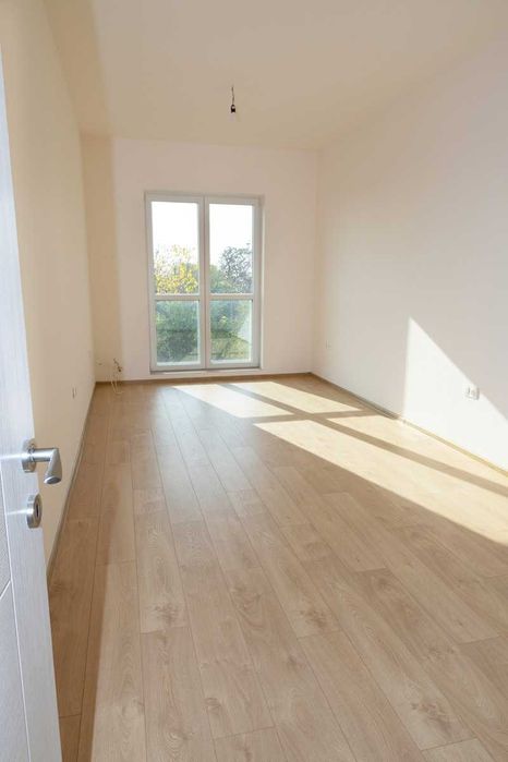 Продава се Четиристаен апартамент в Варна, Бриз - 210 кв.м за 1336 €/кв.м - Снимка #1