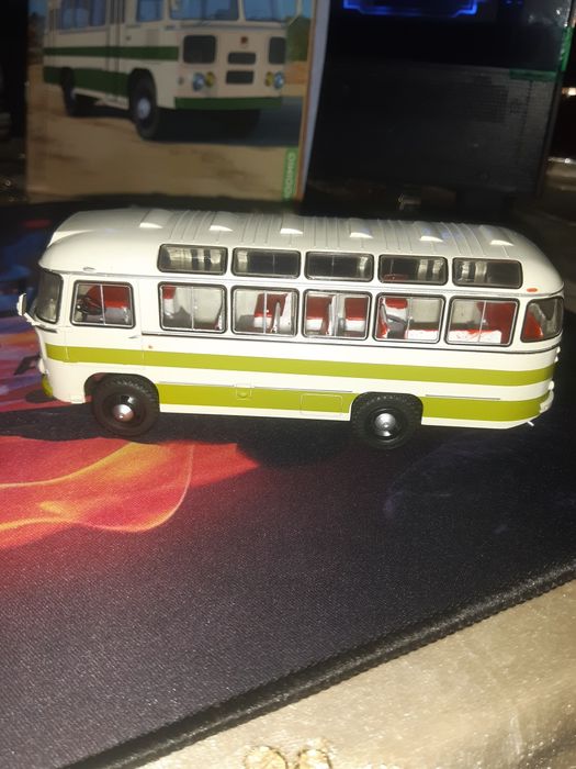 Кллекционная модель автобуса