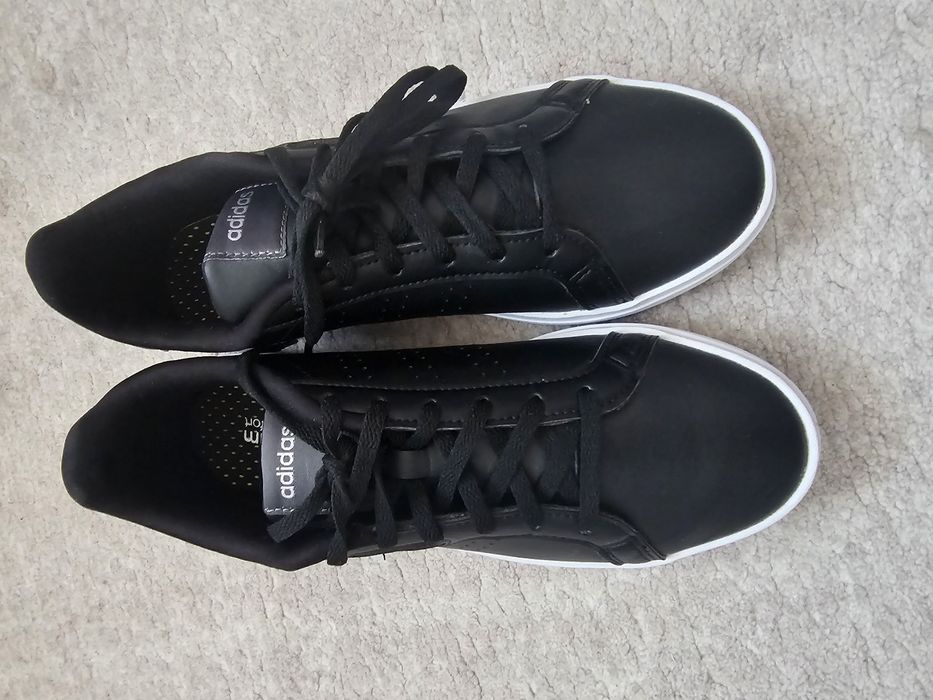 Нови сникърси Adidas