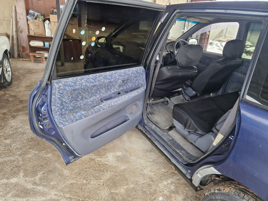 Тайота ипсум сатылады