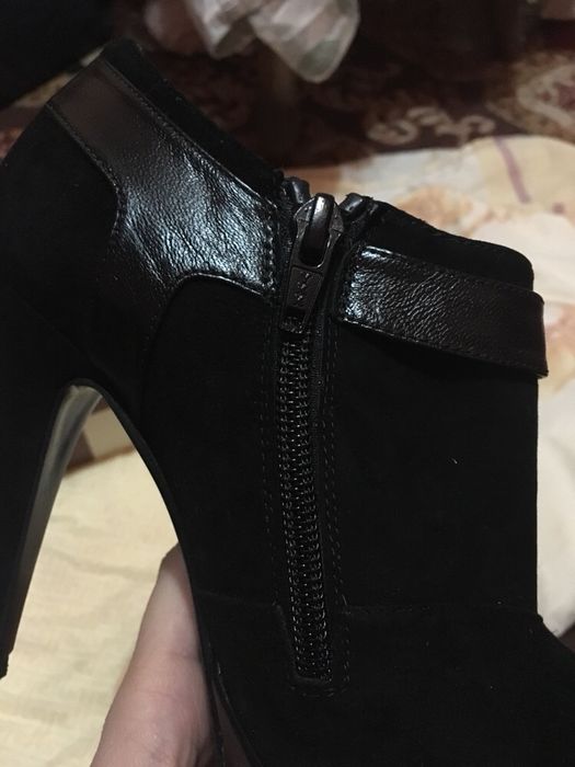 Ghetute Botine/pantofi/ ghete Angari piele 35