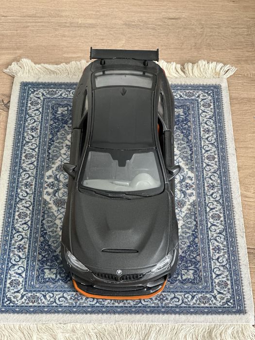 M4 GTS моделька