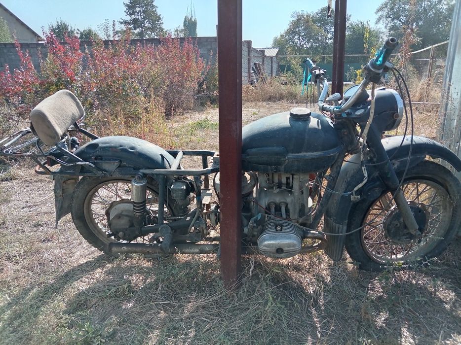 Продам мотоцикл урал