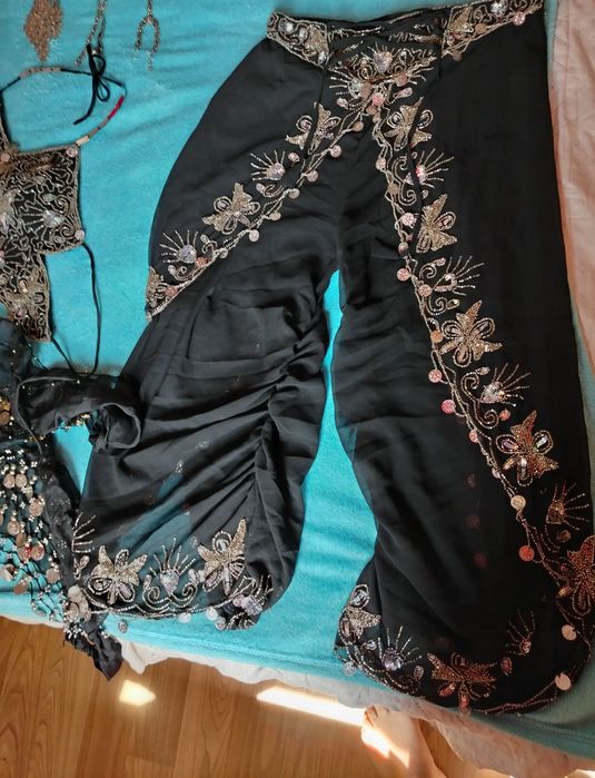 Ориенталски костюм