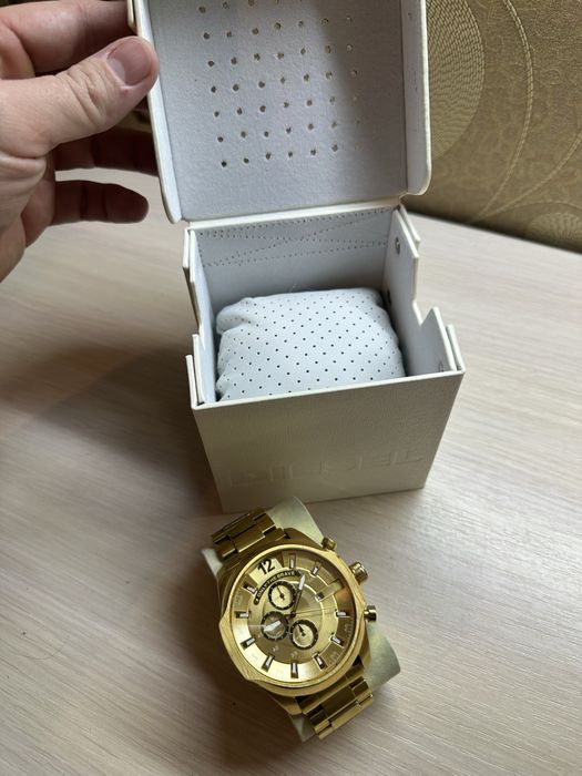 Часы мужские diesel DZ4360