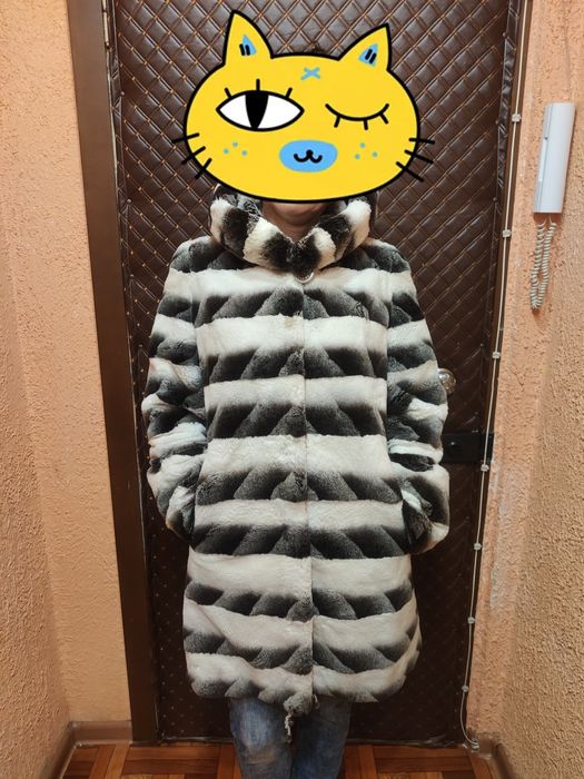 Продам верхнюю женскую одежду