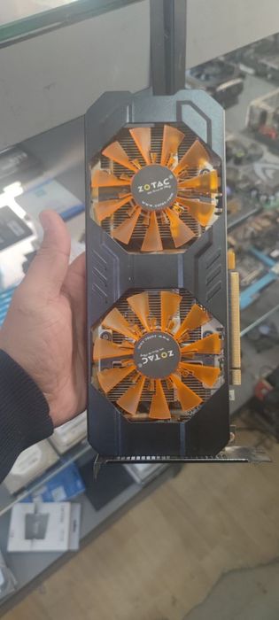 Zotac gtx 760 2gb 256bit ddr 5 
 2ta bor