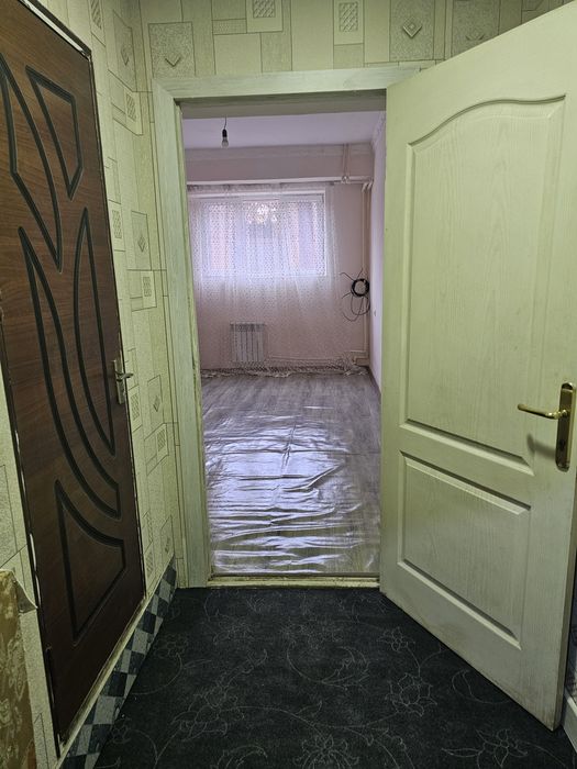 Сдаётся 1/1/5в бывшем общежитие С удобствами внутри Метро Машинасозлар