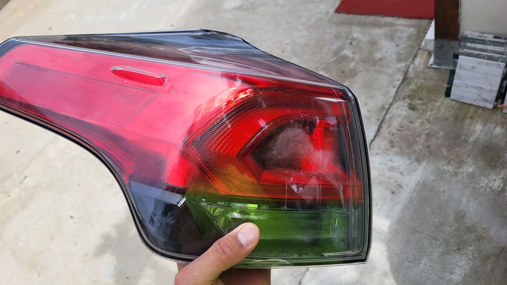 Stop stânga toyota rav 2017