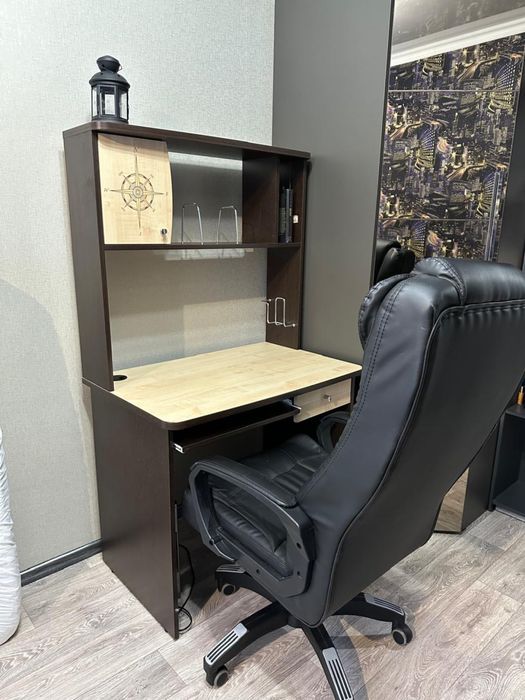 Компьютерный стол + кресло
