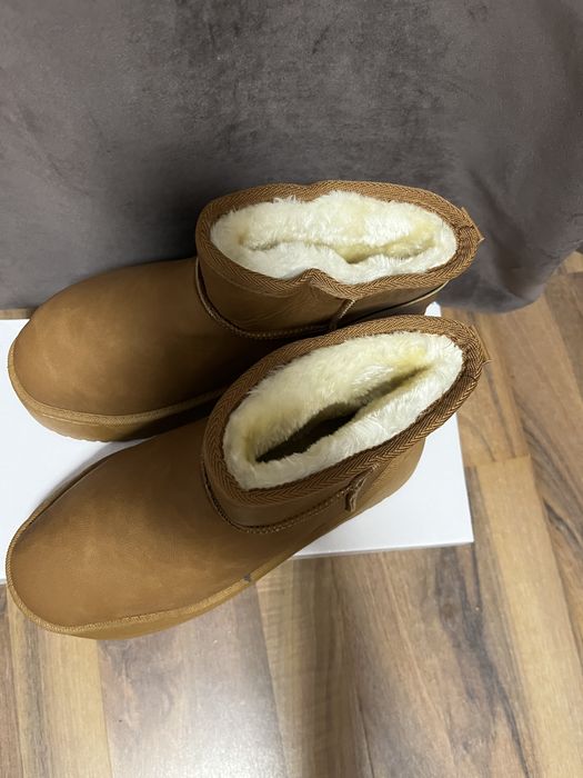 Incaltaminte tip UGG