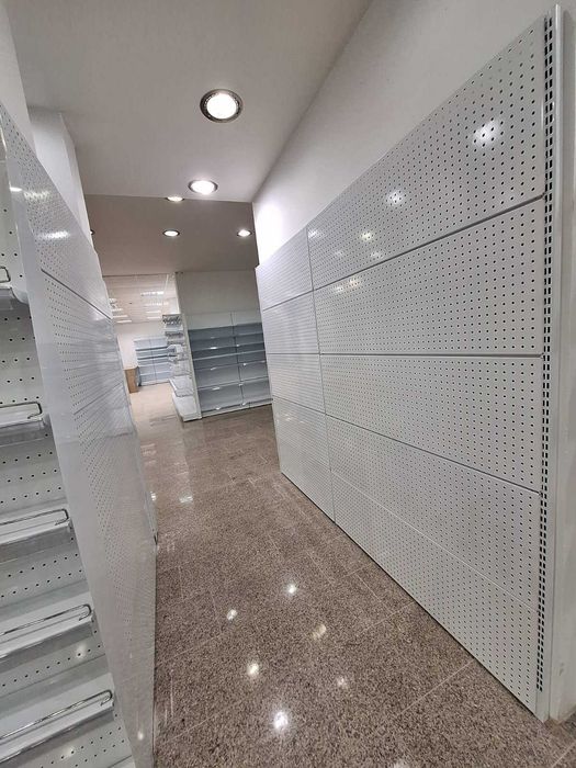 ПРОМО Стенен и Островен стелаж с перфо гръб- НОВИ, НАЛИЧНИ