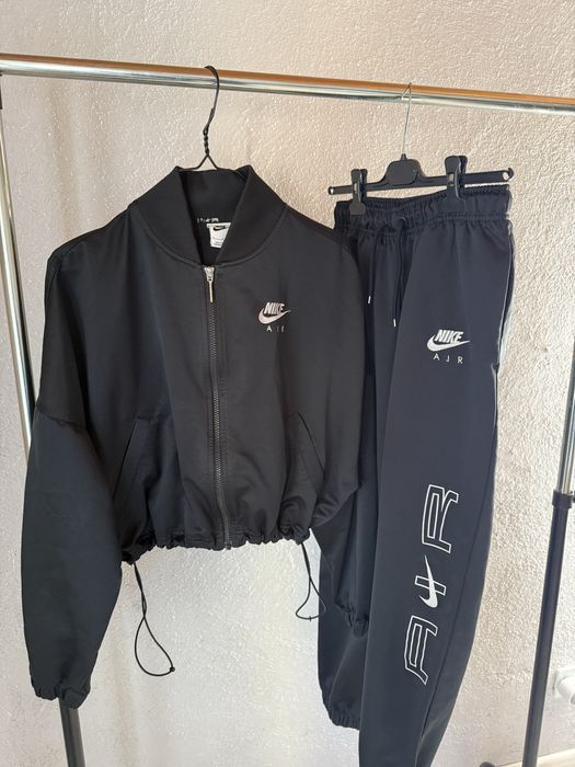 Дамски спортен екип  NIKE