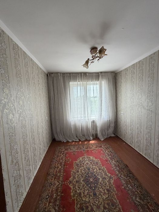 Срочно продаётся 2 ком в 4 микрорайоне