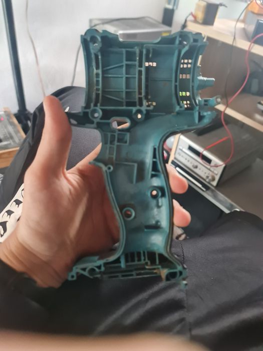 Jumatate dintr o carcasa makita BHP452 (partea stanga)