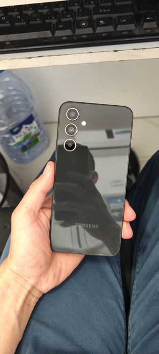 Samsung A54.  ideal