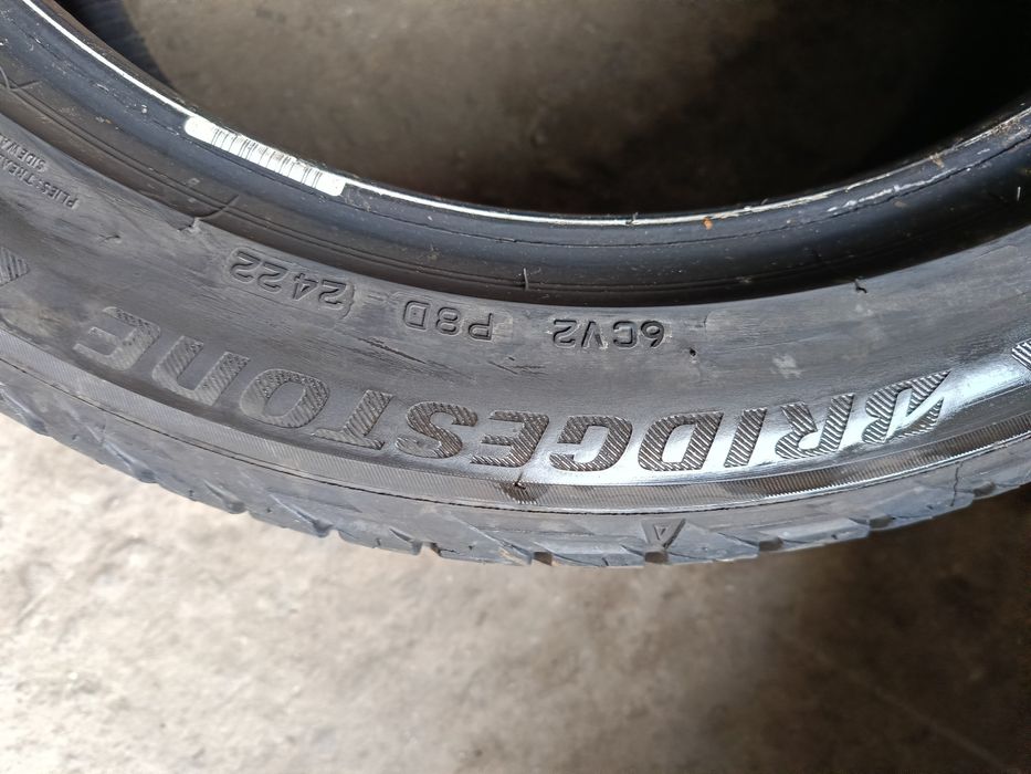 Летни гуми -2022г.-18цола-215/50-1бр.-130лв."BRIDGESTONE"