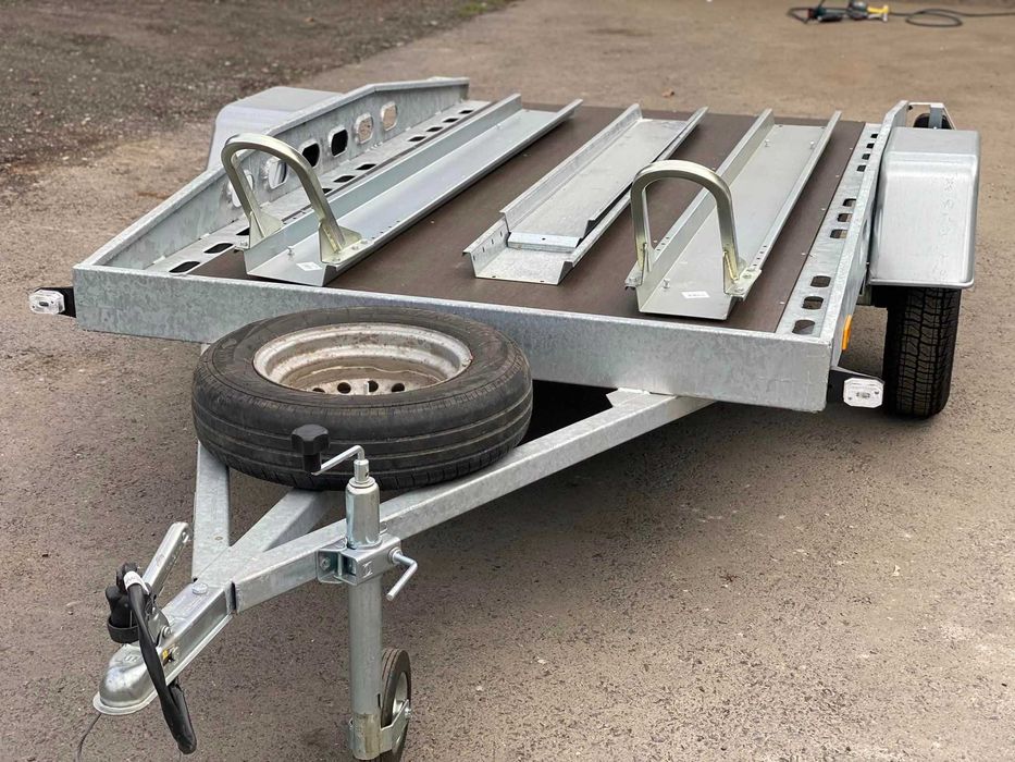 Inchiriez remorca transport motociclete 1-3poziti 50ron/zi