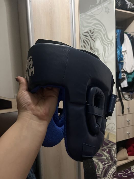 Продам шлем для каратэ