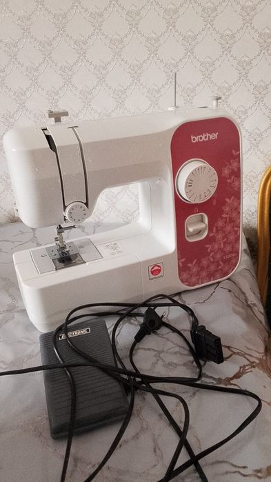 Швейная машинка брозер