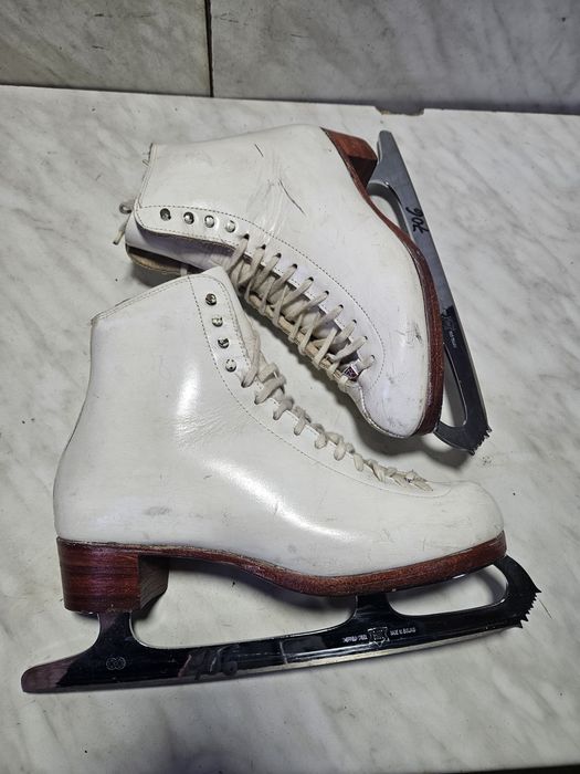 Patine 706 gheata patinaj artistic profesionale marime 41 (27 cm)