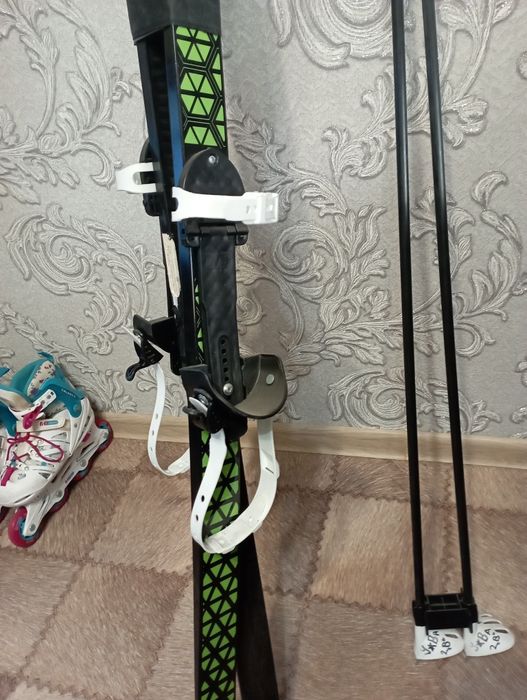 Продам детские лыжи