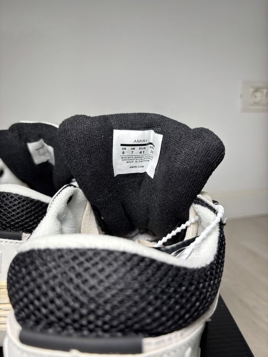 Amiri  noi cu eticheta