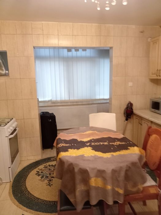 Vand apartament cu 2 camere în vulcan toate taxele la zi cu multe imbunatatiri