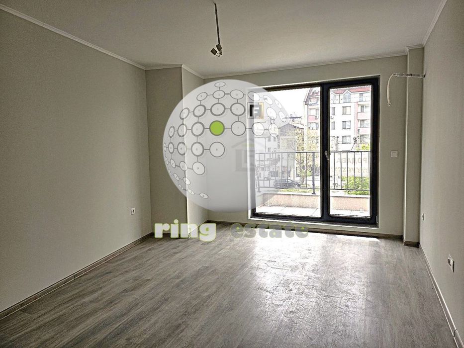 Продава се Тристаен апартамент в Пловдив, Център - 89 кв.м за 2023 €/кв.м - Снимка #9