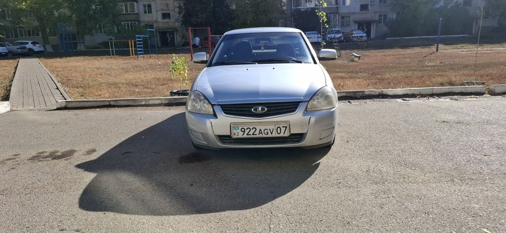 Продам приора 2010год