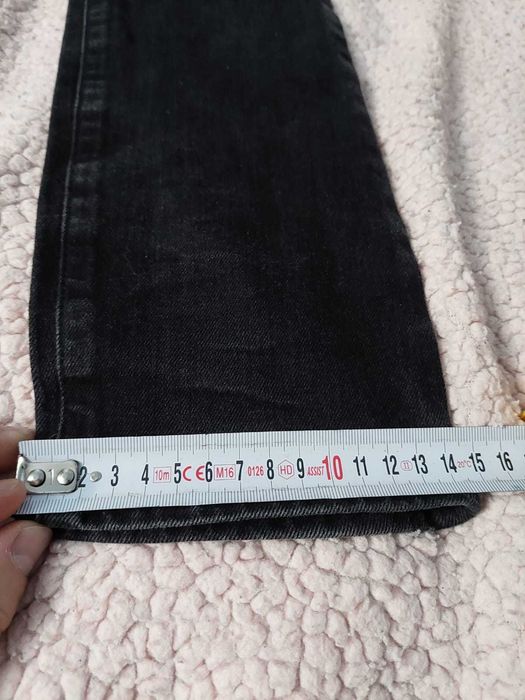 Pantaloni Yves Saint Laurent/bărbați!