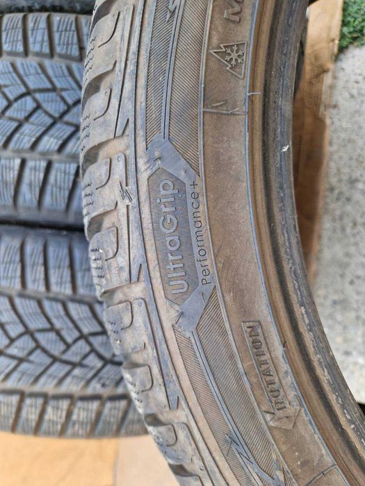 4 Goodyear R20 255/45 Зимни гуми  DOT2720