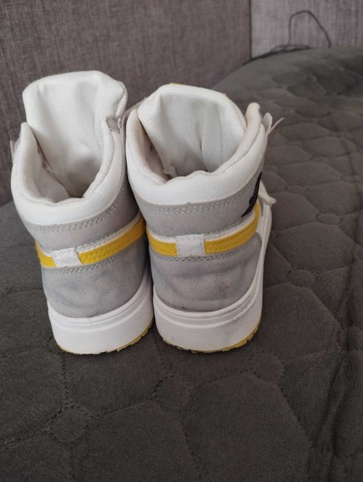 Кроссовки- конверсы. 36 размер